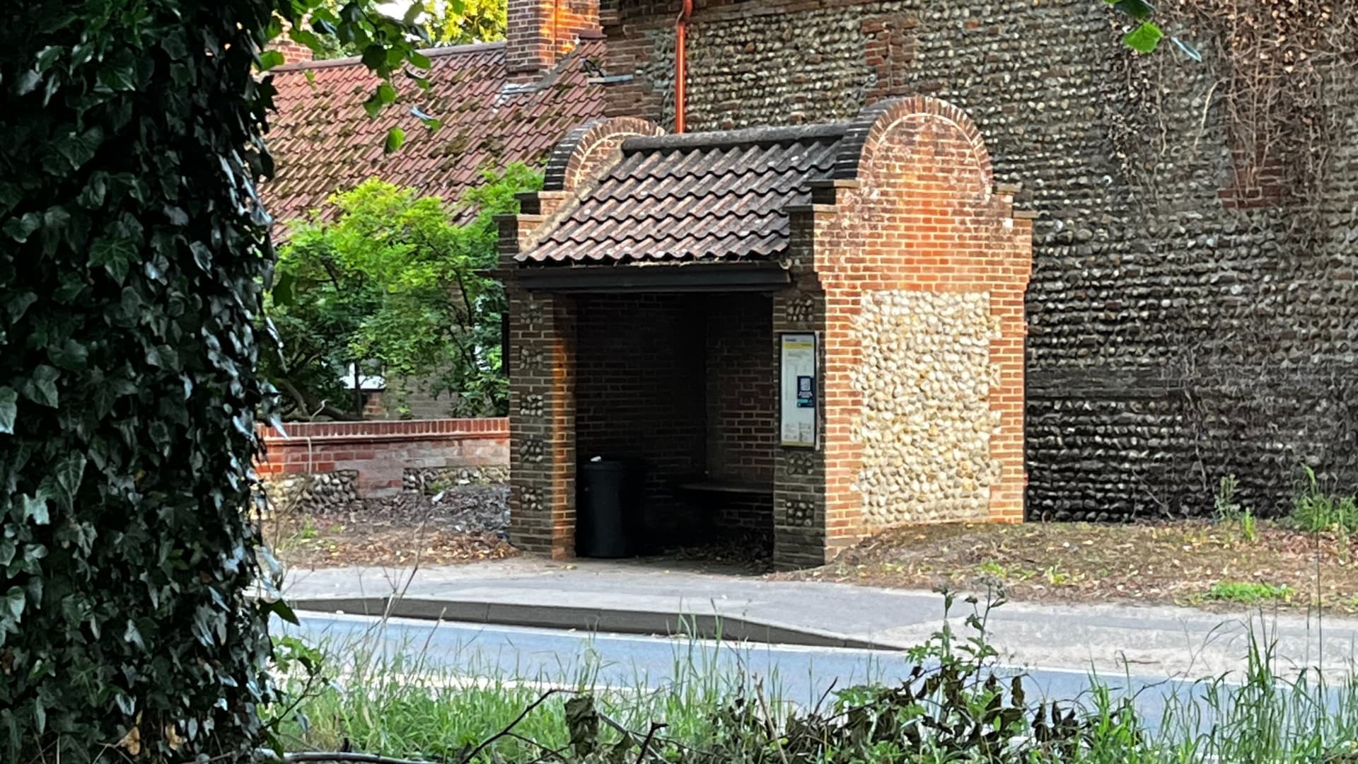 BusShelter